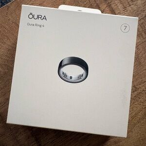 ŌURA Ring Gen 4 in Black | Size 7